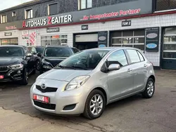 Grau Gebraucht 2012 Daihatsu Charade Kleinwagen | 4.490 €