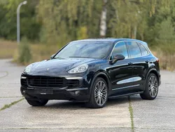Schwarz Gebraucht 2016 Porsche Cayenne SUV | 27.000 €