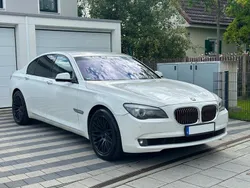 Weiß Gebraucht 2009 BMW 750 Comfort Edition Limousine | 8.900 € (Fairer Preis)