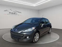 Gris shark Gebraucht 2009 Peugeot 207 Premium Kleinwagen | 4.900 € (Etwas zu teuer)