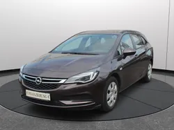 Braun Gebraucht 2018 Opel Astra Edition Kombi | 9.100 € (Guter Preis)