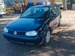 Blau Gebraucht 2000 VW Golf IV Basis Kombi | 590 € (Superpreis)