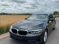 Grau Gebraucht 2021 BMW 530 Sport Line Limousine | 35.990 €