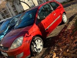 Rot Gebraucht 2007 Ford Fiesta Limousine | 1.500 € (Fairer Preis)