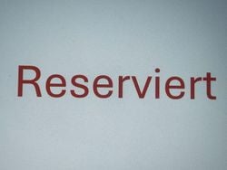 Silber Gebraucht 2011 Mercedes 180 Limousine | 5.990 € (Superpreis)