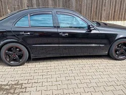 Schwarz Gebraucht 2007 Mercedes E280 Avantgarde Limousine | 5.800 € (Fairer Preis)