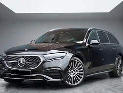 Schwarz Gebraucht 2024 Mercedes E300 AMG Line Premium Limousine | 57.900 €