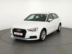 Weiß Gebraucht 2019 Audi A3 Comfort Limousine | 21.990 € (Guter Preis)