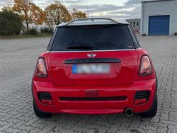 Rot Gebraucht 2009 Mini Cooper Kleinwagen | 3.500 €