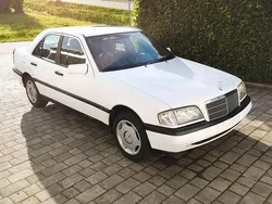 Weiß Gebraucht 1997 Mercedes C230 Classic Limousine | 2.999 € (Fairer Preis)