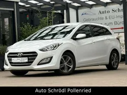 Weiß Gebraucht 2016 Hyundai i30 Passion Kombi | 10.980 € (Fairer Preis)