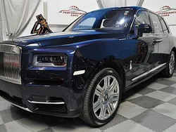 Blau Gebraucht 2021 Rolls Royce Cullinan SUV | 299.999 € (Teuer)