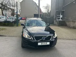 Schwarz Gebraucht 2011 Volvo XC60 Kinetic SUV | 7.990 € (Fairer Preis)