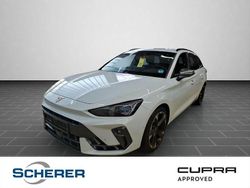 Glacial weiß metallic (metallic) Gebraucht 2025 Cupra Leon Limousine | 29.990 € (Guter Preis)