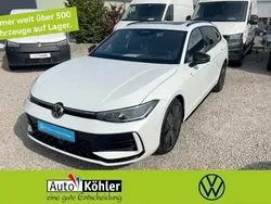 Oryxweiss Gebraucht 2024 VW Passat Style Kombi | 40.820 € (Fairer Preis)