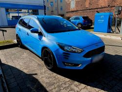 Blau Gebraucht 2016 Ford Focus Kombi | 4.350 € (Fairer Preis)