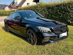 Schwarz Gebraucht 2018 Mercedes C200 AMG line Coupé | 29.999 € (Etwas zu teuer)