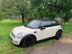 Beige Gebraucht 2010 Mini Cooper Kleinwagen | 1.200 € (Superpreis)