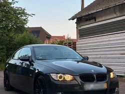 Braun Gebraucht 2009 BMW 320 Coupé | 9.000 € (Guter Preis)