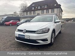 Weiß Gebraucht 2019 VW Golf VII Limousine | 15.600 € (Guter Preis)