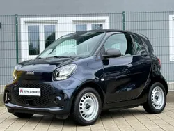 Schwarz Gebraucht 2022 Smart ForTwo Electric Drive Coupé | 9.890 € (Fairer Preis)