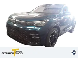 Blau Gebraucht 2024 VW Tiguan Style SUV | 49.640 € (Guter Preis)