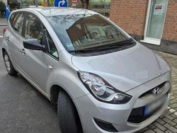 Silber Gebraucht 2015 Hyundai ix20 Kleinwagen | 9.752 € (Fairer Preis)