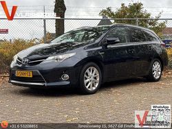 Grau Gebraucht 2013 Toyota Auris Touring Sports Kombi | 6.350 € (Teuer)