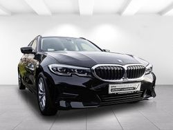 Schwarz Gebraucht 2021 BMW 330e Sport Line Kombi | 27.900 € (Guter Preis)