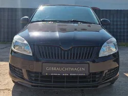 Schwarz Gebraucht 2014 Skoda Fabia Active Kleinwagen | 2.999 € (Fairer Preis)