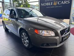 Oyster grey pearl / metallic (metallic) Gebraucht 2011 Volvo V70 Momentum Kombi | 7.690 € (Fairer Preis)