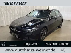 Nachtschwarz Gebraucht 2023 Mercedes A200 Advanced Limousine | 26.800 € (Guter Preis)