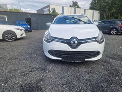 Schneeweiss Gebraucht 2015 Renault Clio GrandTour Dynamique Kombi | 7.290 € (Guter Preis)