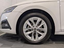 Farbe: Gebraucht 2023 Skoda Octavia Style Kombi | 23.710 € (Fairer Preis)