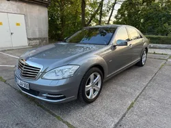 Grau Gebraucht 2011 Mercedes S500L Limousine | 20.700 € (Fairer Preis)
