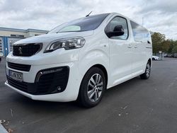 Weiß Gebraucht 2021 Peugeot Traveller Active Van / Kleinbus | 34.700 € (Etwas zu teuer)