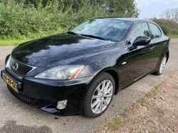Schwarz Gebraucht 2006 Lexus IS220d Business Edition Limousine | 3.450 € (Fairer Preis)