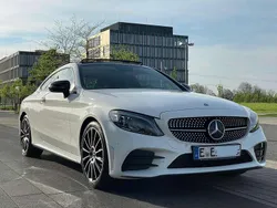Weiß Gebraucht 2018 Mercedes C300 AMG Coupé | 30.500 €