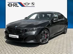 Schwarz Gebraucht 2024 BMW i5 M Sport Limousine | 62.377 € (Superpreis)