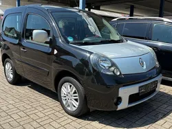 Schwarz Gebraucht 2010 Renault Kangoo Van / Kleinbus | 6.450 € (Etwas zu teuer)