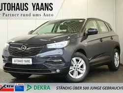 Saphir grau Gebraucht 2018 Opel Grandland X Edition SUV | 15.950 €