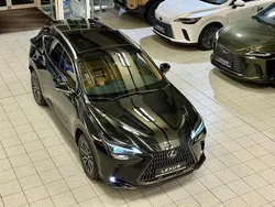 Graphitschwarz mica 223 Neu 2025 Lexus NX450h+ Executive Line SUV | 58.295 € (Guter Preis)