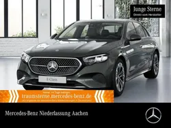 Grau Gebraucht 2024 Mercedes E300 Advanced Limousine | 51.980 € (Fairer Preis)