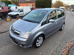 Grau Gebraucht 2007 Opel Meriva Edition Van / Kleinbus | 2.600 € (Etwas zu teuer)