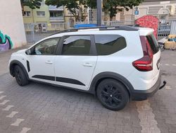 Weiß Gebraucht 2022 Dacia Jogger Extreme Van / Kleinbus | 13.500 €