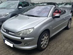 Grau Gebraucht 2004 Peugeot 206 CC Platinum Cabrio | 949 € (Guter Preis)