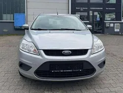 Silber Gebraucht 2010 Ford Focus Kombi | 2.500 € (Fairer Preis)