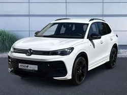 Pure white Gebraucht 2024 VW Tiguan Style SUV | 43.490 € (Etwas zu teuer)