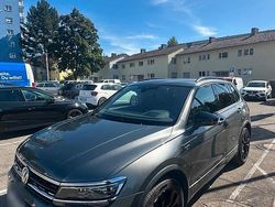 Grau Gebraucht 2019 VW Tiguan Highline SUV | 29.500 € (Teuer)