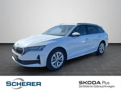 Brillantsilber metallic met. Gebraucht 2023 Skoda Octavia Style Kombi | 25.270 € (Guter Preis)
